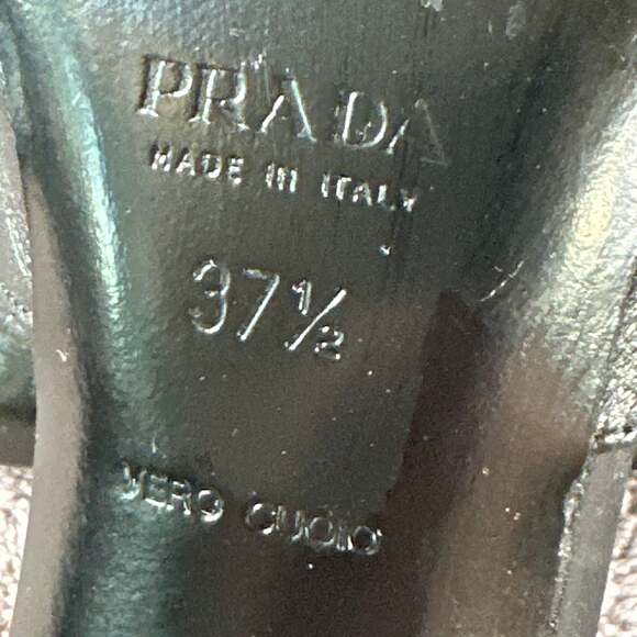 Vintage Prada Black Leather Pointed-Toe Kitten Heel Slingback Pumps - Picture 7 of 9